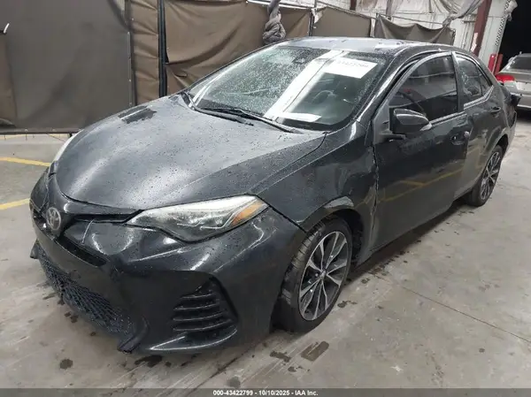 5YFBURHE0HP608751 2017 TOYOTA COROLLA - Image 2