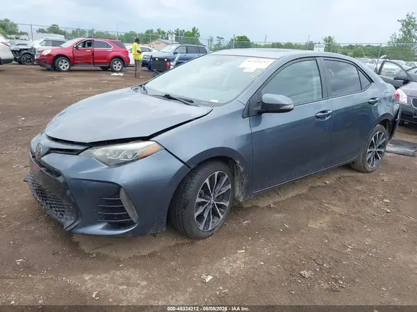 5YFBURHE0HP610810 2017 TOYOTA COROLLA - Image 2