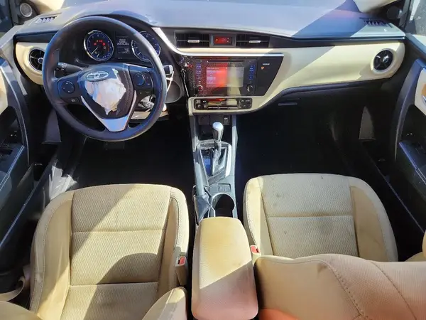 5YFBURHE0HP612556 2017 TOYOTA COROLLA - Image 8