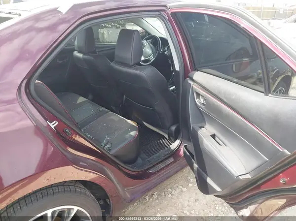 5YFBURHE0HP613464 2017 TOYOTA COROLLA - Image 8