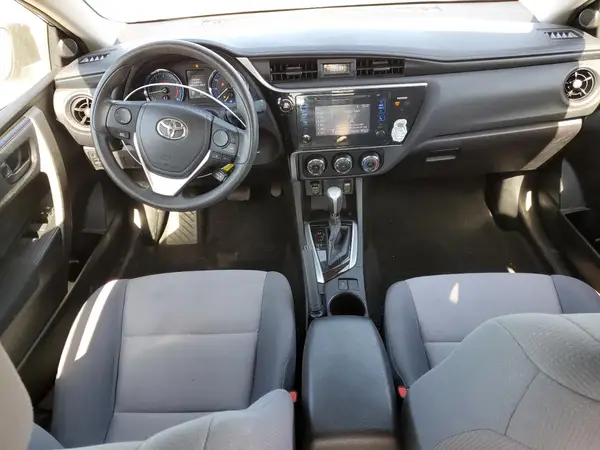 5YFBURHE0HP617028 2017 TOYOTA COROLLA - Image 8