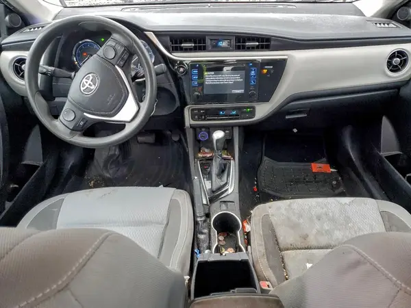 5YFBURHE0HP619541 2017 TOYOTA COROLLA - Image 8