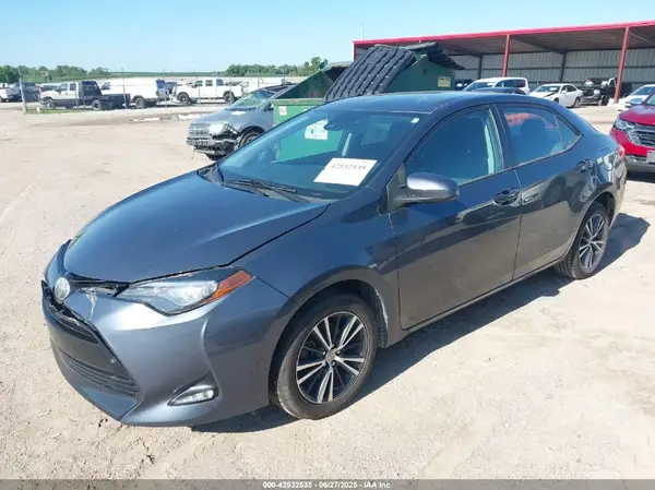 5YFBURHE0HP620074 2017 TOYOTA COROLLA - Image 2