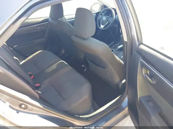 5YFBURHE0HP620074 2017 TOYOTA COROLLA - Image 8