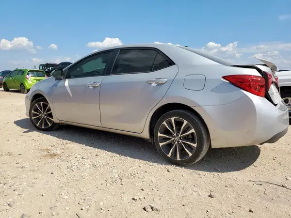 5YFBURHE0HP622794 2017 TOYOTA COROLLA - Image 2