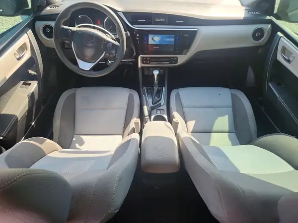 5YFBURHE0HP625680 2017 TOYOTA COROLLA - Image 8