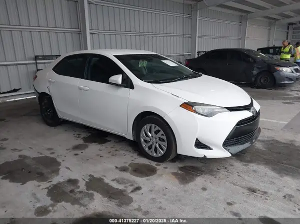 5YFBURHE0HP626294 2017 TOYOTA COROLLA - Image 1