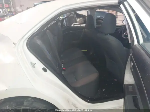 5YFBURHE0HP630880 2017 TOYOTA COROLLA - Image 8