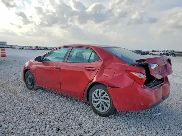 5YFBURHE0HP631365 2017 TOYOTA COROLLA - Image 2