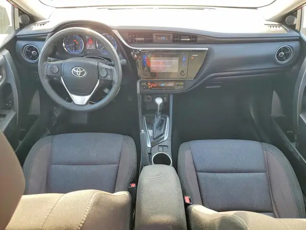 5YFBURHE0HP631365 2017 TOYOTA COROLLA - Image 8