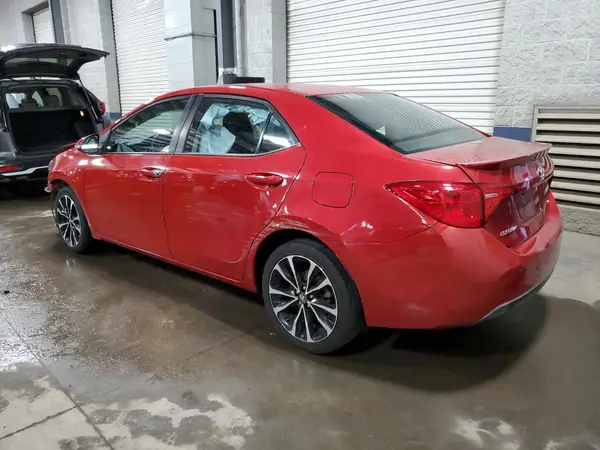 5YFBURHE0HP632841 2017 TOYOTA COROLLA - Image 2