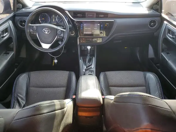 5YFBURHE0HP633228 2017 TOYOTA COROLLA - Image 8