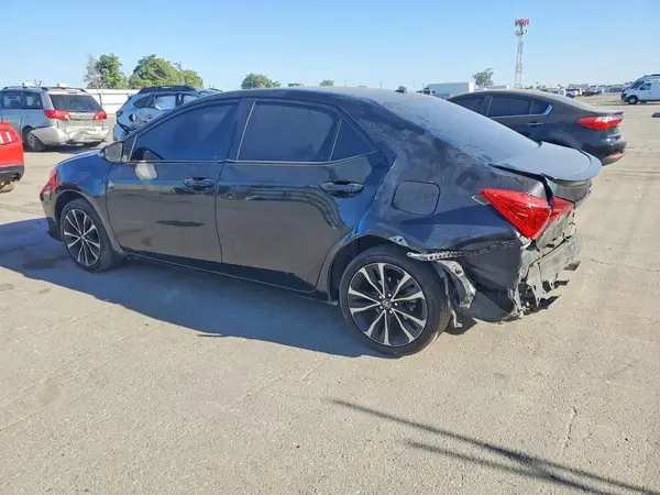 5YFBURHE0HP634220 2017 TOYOTA COROLLA - Image 2