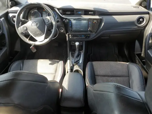 5YFBURHE0HP635402 2017 TOYOTA COROLLA - Image 8