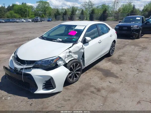 5YFBURHE0HP637330 2017 TOYOTA COROLLA - Image 2