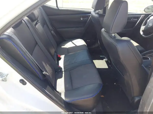 5YFBURHE0HP637330 2017 TOYOTA COROLLA - Image 8