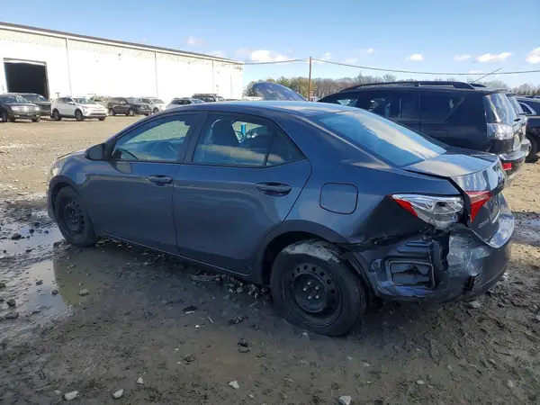 5YFBURHE0HP637358 2017 TOYOTA COROLLA - Image 2