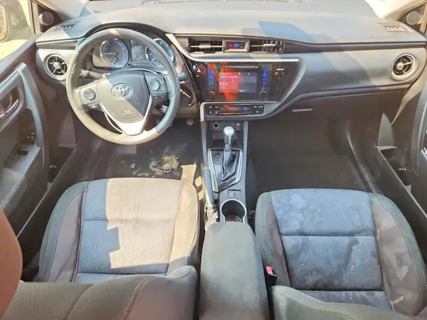 5YFBURHE0HP638042 2017 TOYOTA COROLLA - Image 8