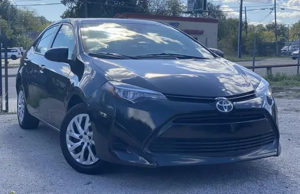 5YFBURHE0HP641636 2017 TOYOTA COROLLA - Image 1