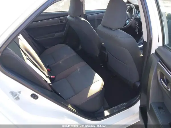 5YFBURHE0HP642186 2017 TOYOTA COROLLA - Image 8