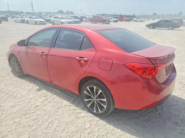 5YFBURHE0HP642303 2017 TOYOTA COROLLA - Image 2