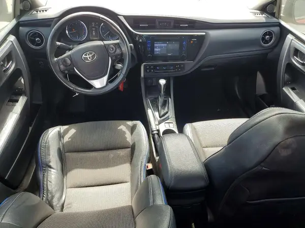 5YFBURHE0HP642303 2017 TOYOTA COROLLA - Image 8