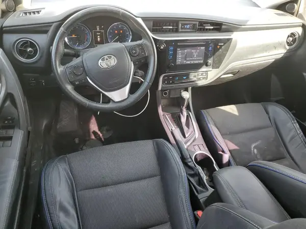 5YFBURHE0HP643211 2017 TOYOTA COROLLA - Image 8