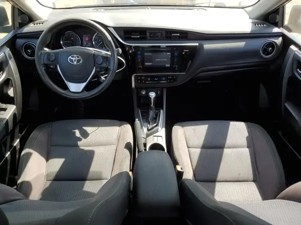 5YFBURHE0HP645993 2017 TOYOTA COROLLA - Image 8