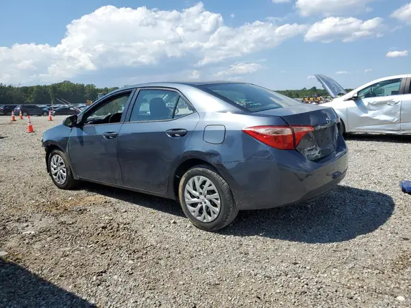 5YFBURHE0HP646464 2017 TOYOTA COROLLA - Image 2