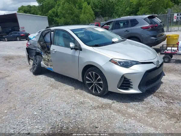 5YFBURHE0HP646917 2017 TOYOTA COROLLA - Image 1