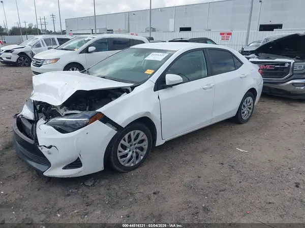 5YFBURHE0HP649297 2017 TOYOTA COROLLA - Image 2