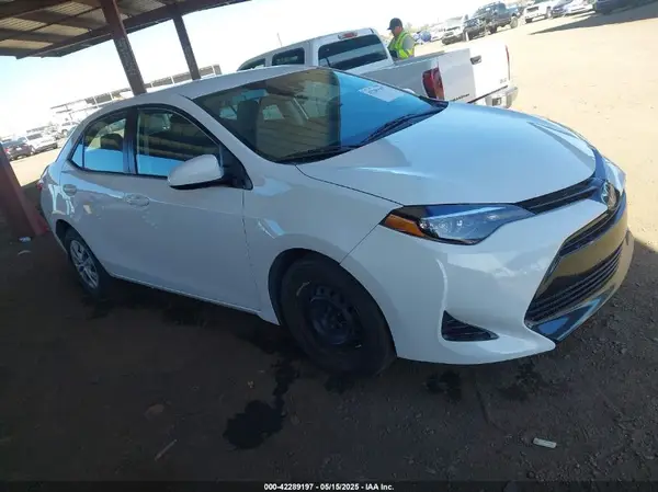5YFBURHE0HP650529 2017 TOYOTA COROLLA - Image 1