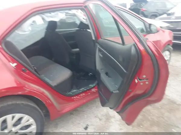 5YFBURHE0HP652801 2017 TOYOTA COROLLA - Image 8