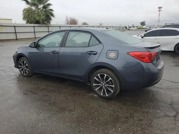 5YFBURHE0HP654550 2017 TOYOTA COROLLA - Image 2