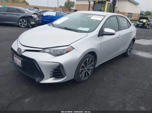 5YFBURHE0HP654872 2017 TOYOTA COROLLA - Image 2