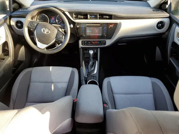 5YFBURHE0HP655620 2017 TOYOTA COROLLA - Image 8