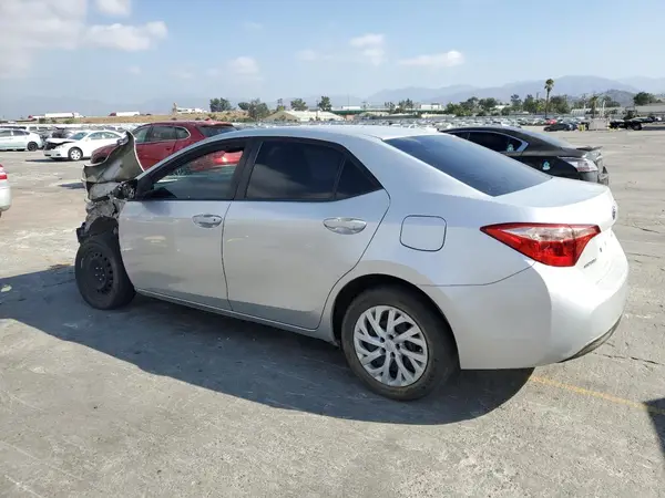 5YFBURHE0HP656377 2017 TOYOTA COROLLA - Image 2