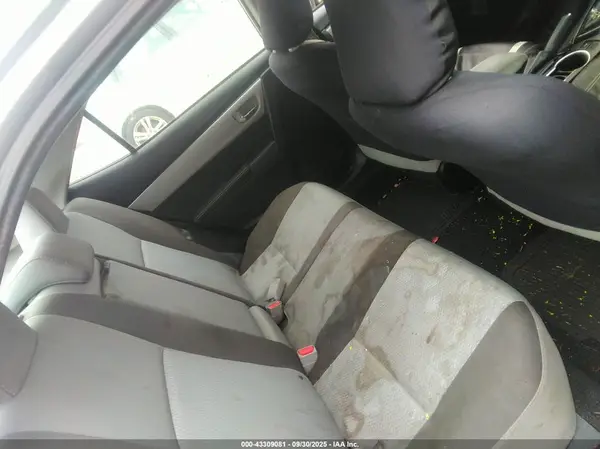 5YFBURHE0HP656685 2017 TOYOTA COROLLA - Image 8