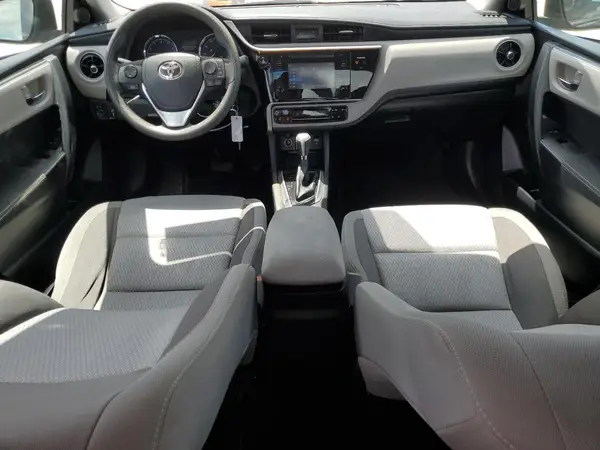 5YFBURHE0HP659909 2017 TOYOTA COROLLA - Image 8
