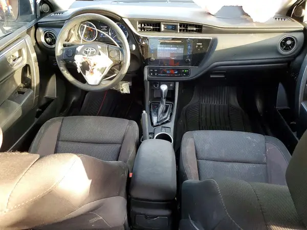 5YFBURHE0HP660848 2017 TOYOTA COROLLA - Image 8