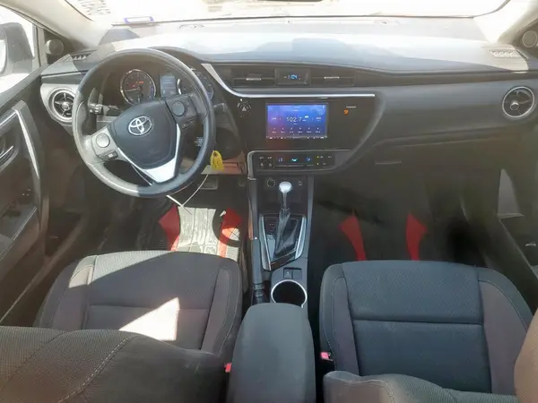 5YFBURHE0HP661370 2017 TOYOTA COROLLA - Image 8