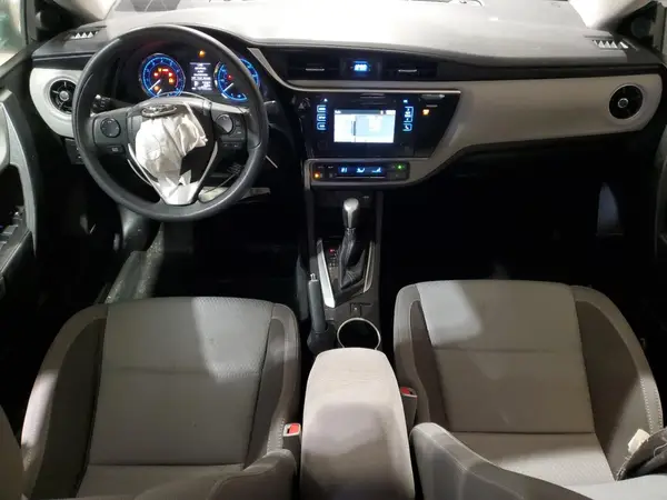 5YFBURHE0HP662275 2017 TOYOTA COROLLA - Image 8