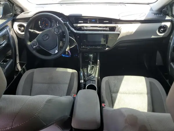 5YFBURHE0HP663443 2017 TOYOTA COROLLA - Image 8
