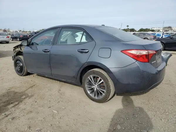 5YFBURHE0HP664155 2017 TOYOTA COROLLA - Image 2