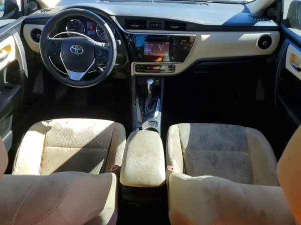 5YFBURHE0HP664947 2017 TOYOTA COROLLA - Image 8