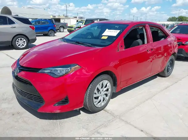 5YFBURHE0HP665709 2017 TOYOTA COROLLA - Image 2