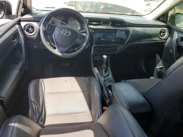 5YFBURHE0HP666326 2017 TOYOTA COROLLA - Image 8