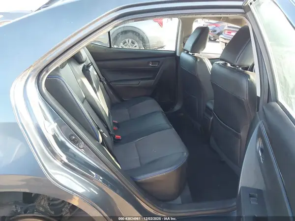 5YFBURHE0HP667234 2017 TOYOTA COROLLA - Image 8