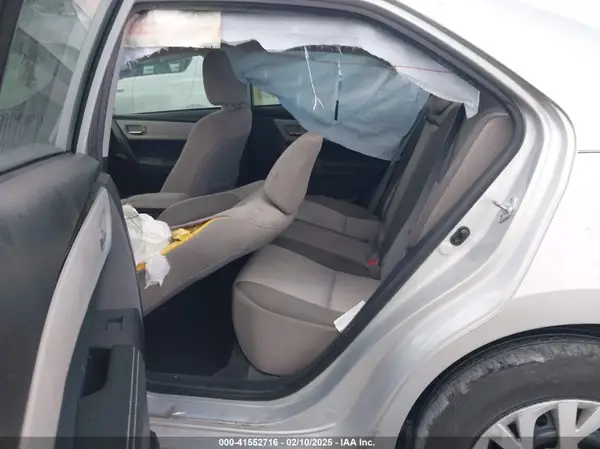 5YFBURHE0HP669162 2017 TOYOTA COROLLA - Image 8