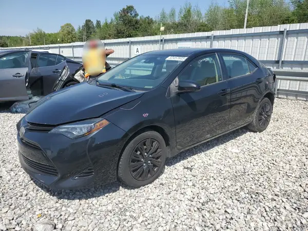 5YFBURHE0HP670179 2017 TOYOTA COROLLA - Image 1